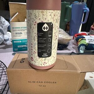 HydroJug Floral Slim Can Cooler